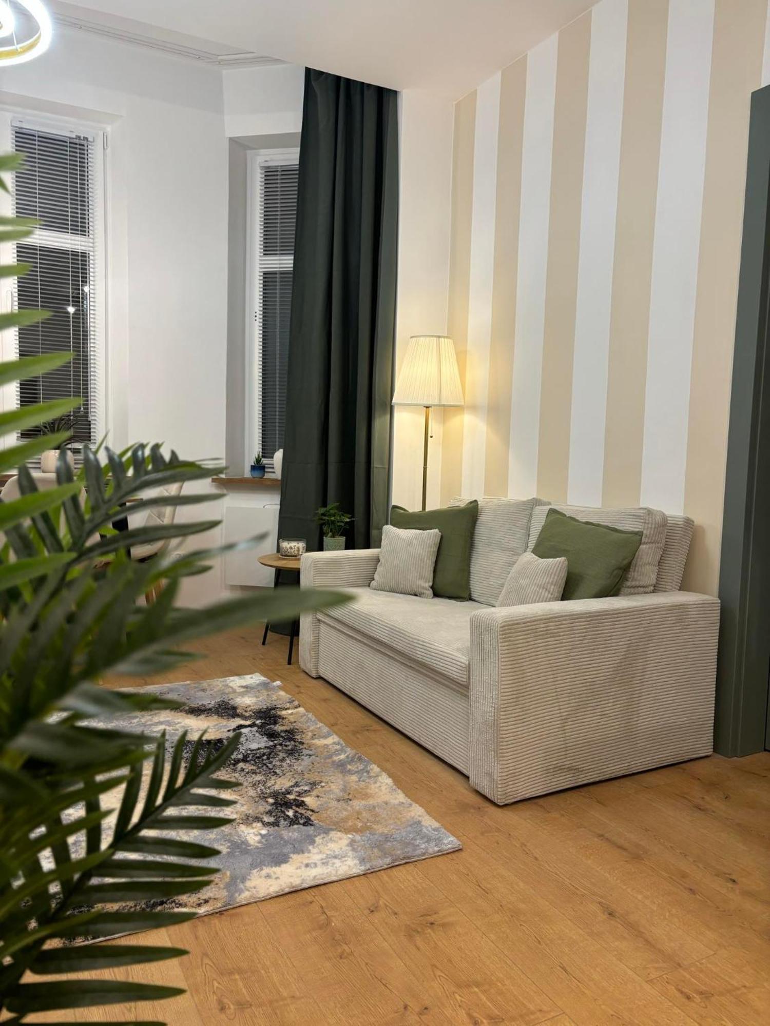 Apartament Pod Wieza 1 Wałbrzych Exterior foto